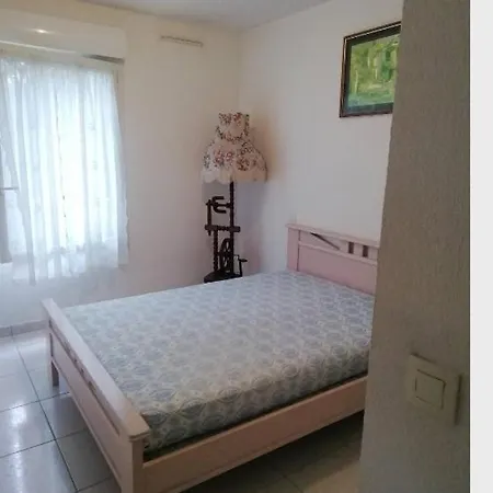 Bord De Apartment *